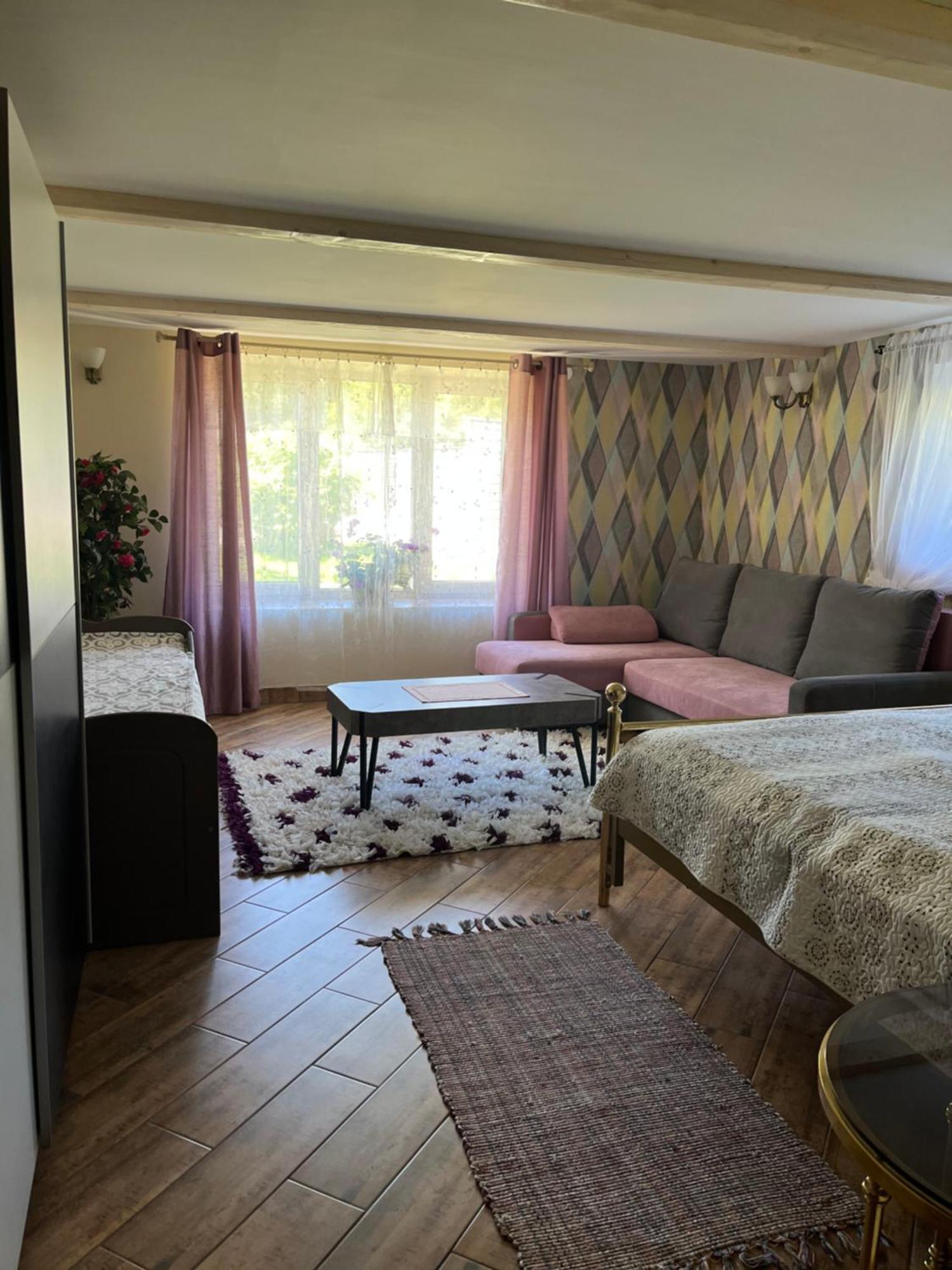 Guest House Kajaki-Рагациемс Екстериор снимка