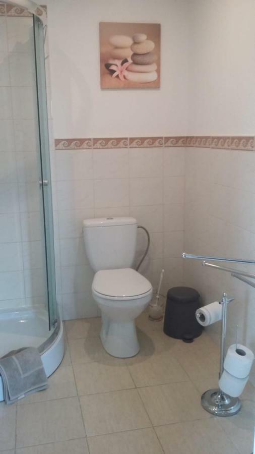 Guest House Kajaki-Рагациемс Екстериор снимка